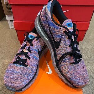 Nike Flyknit Shoes in Blue and Pink